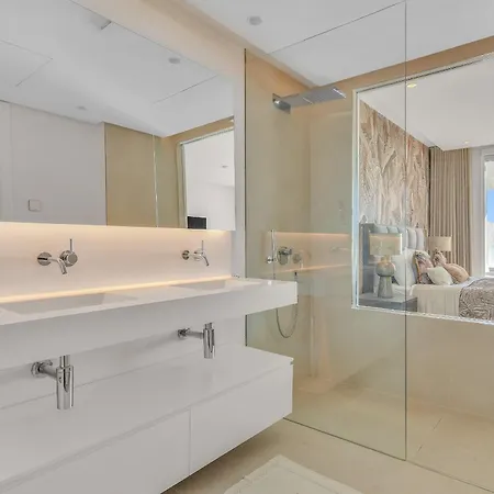 Palo Alto - Elegant 3 Bed Apartment